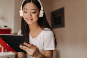 Read more about the article Spanish Songs That’ll Make Learning Fun